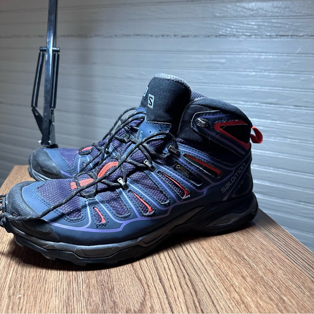 EUC Salomon X Ultra 3 Mid GTX Hiking Boots w Brooks Insoles—Purple & Black US 10 - Picture 3 of 12